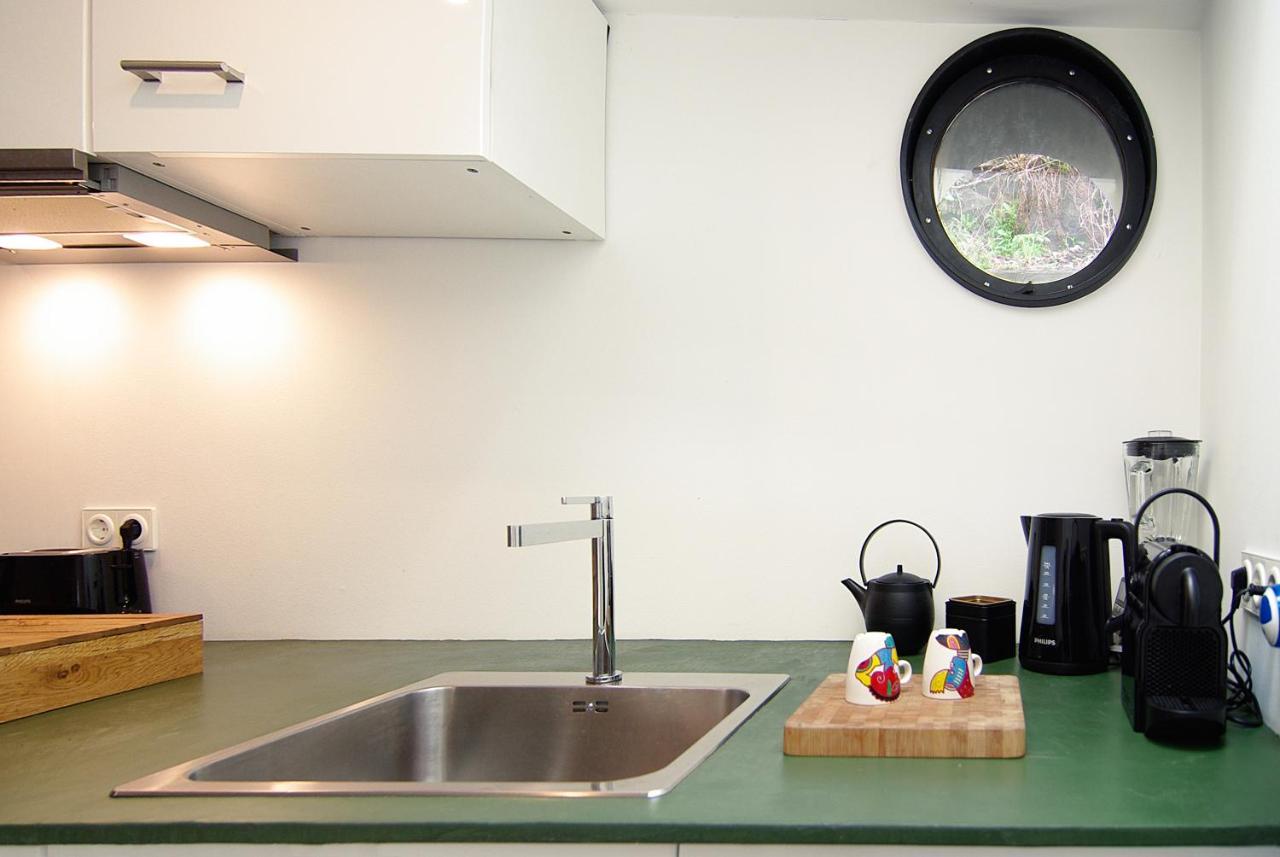 Hotel Magnificent Houseboat With A Stunning View! Ámsterdam Exterior foto