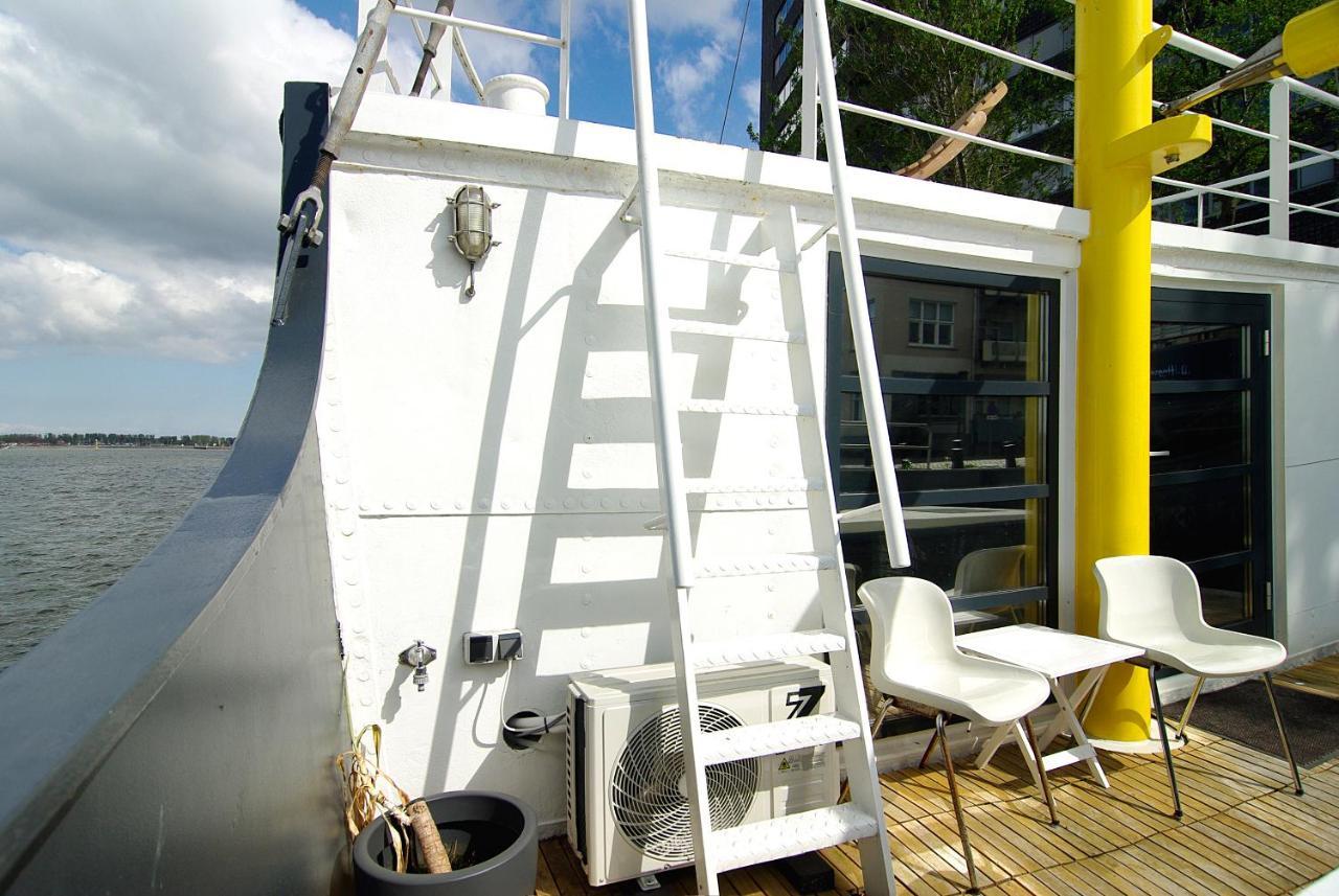 Hotel Magnificent Houseboat With A Stunning View! Ámsterdam Exterior foto